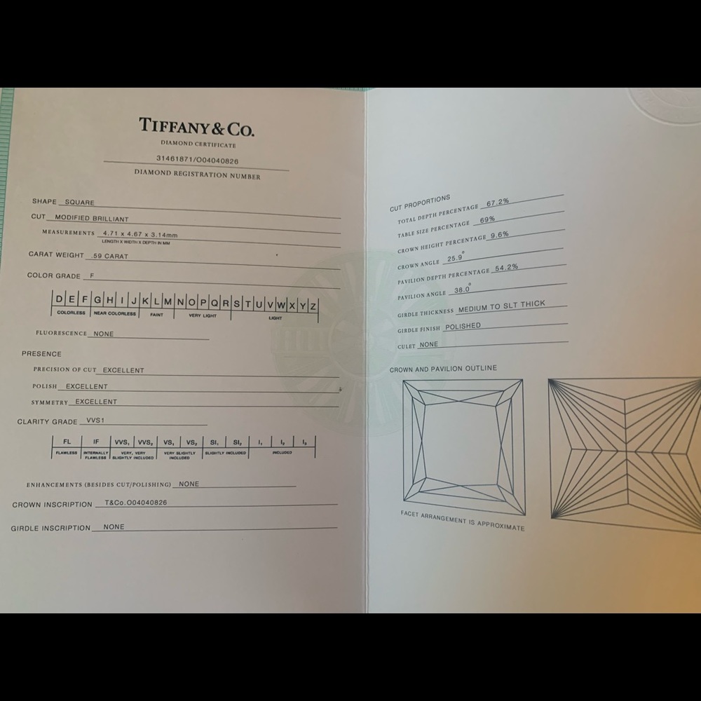 Tiffany and Co. Almost Flawless Diamond Ring Set- Original Tiffany and Co. Box - Picture 7 of 8